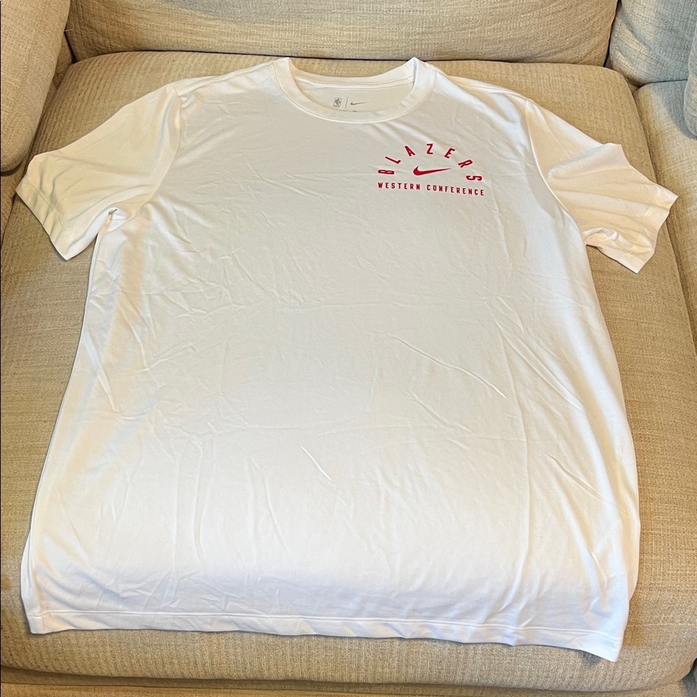 Nike Dri-Fit Men's Portland Trail Blazers Tee - Picture 2 of 3